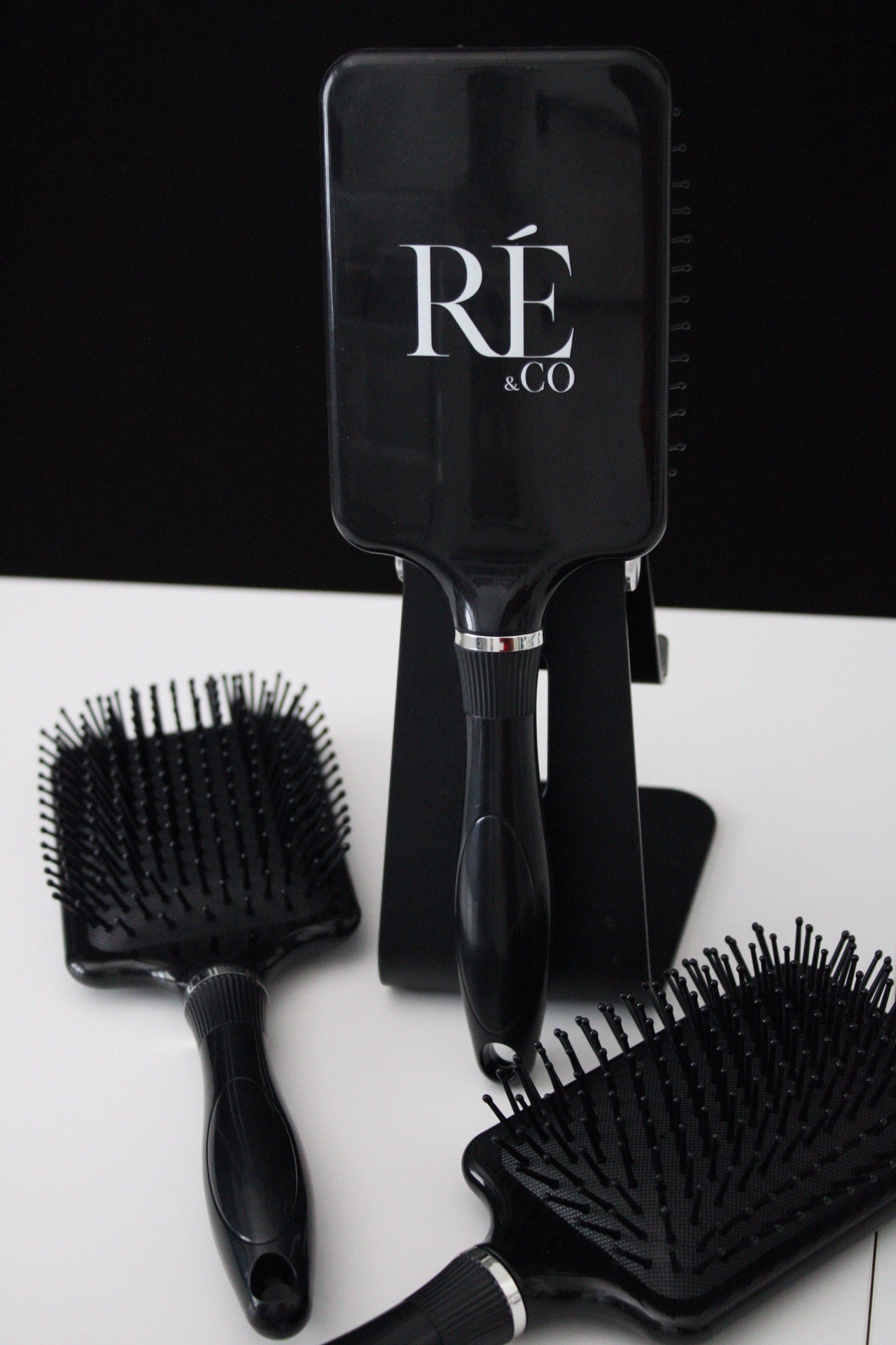 Deluxe Detangling Brush
